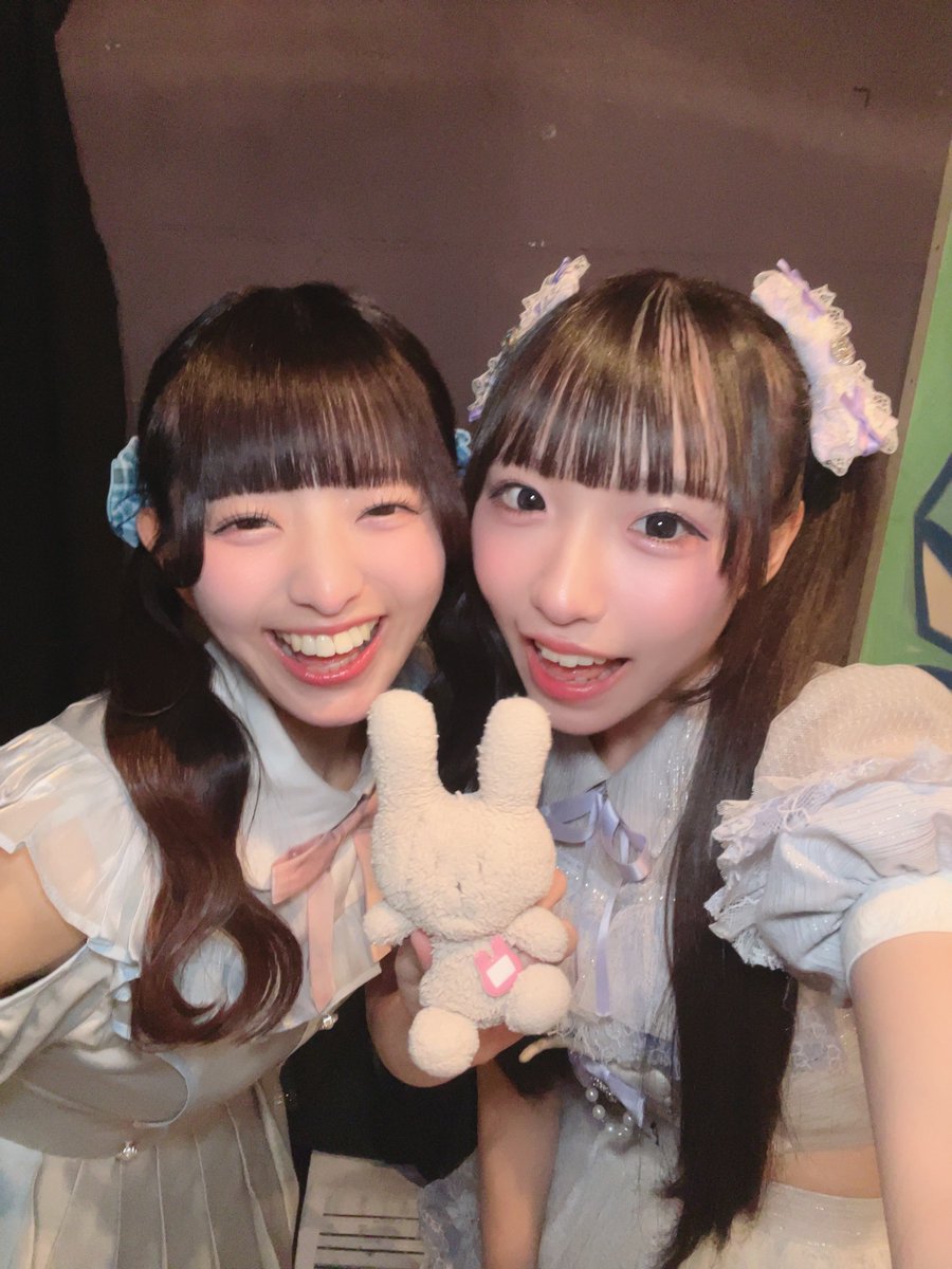 yua316_'s tweet photo. 『君と青 Presents「with YOU」 vol.4』ありがとうございました！🤍🩷💚

君と青さんみんなお顔ちいちゃくてかわいくて曲もパフォーマンスも素敵でだいすき🫶
今日もお写真撮ったよ💫(@kimiao_usano @kimiao_hanasaki )
君色イルミネーション聴けてはぴなた！
みんなにも会えて嬉しかった！らぶちゅ😽 https://t.co/jHZ0uDx5DK