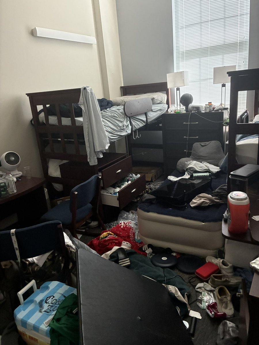 TheColonel1922's tweet photo. Picture of my friends room freshman year truly one of the most disgusting things I’ve seen #nuke https://t.co/JWsN5u2LrY