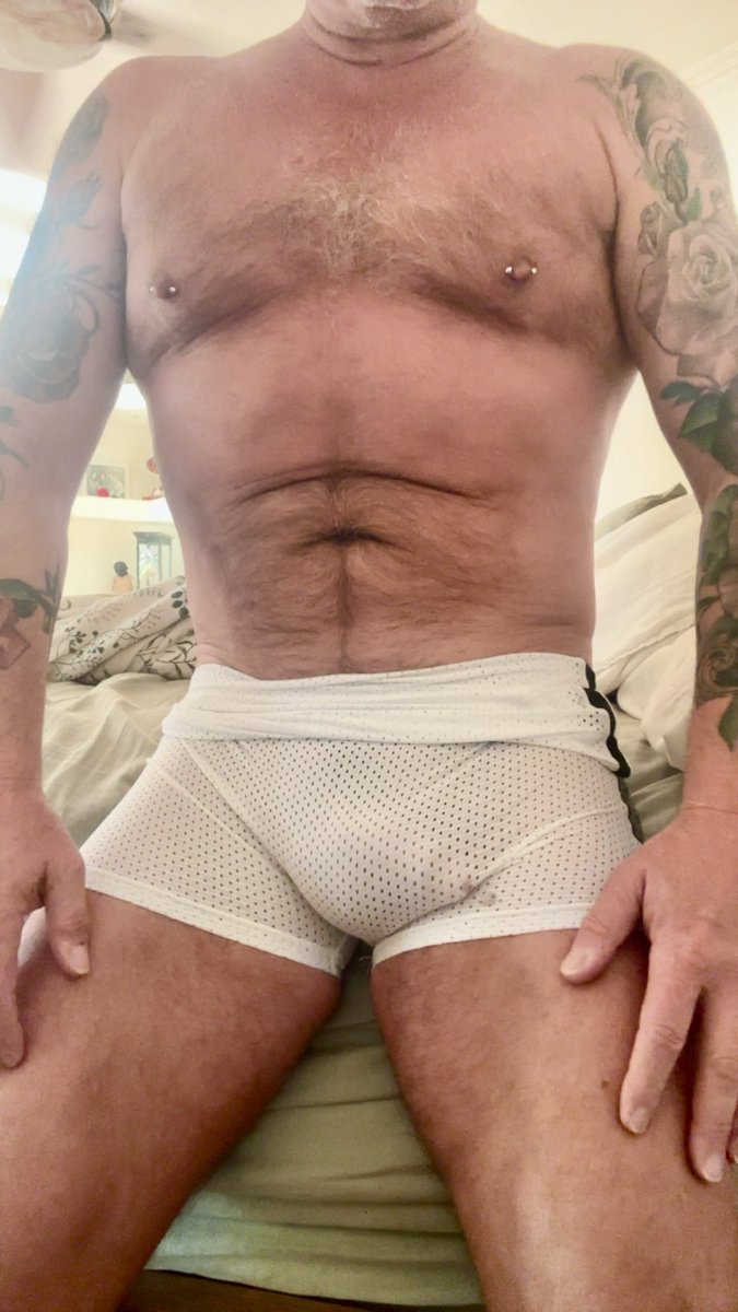 mascmike69's tweet photo. Wanna wrestle? https://t.co/MTaFwMG3r1