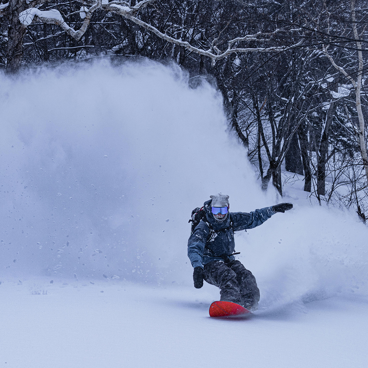 vientoclothing's tweet photo. Carving deep through fresh white powder. 🏔️❄️ Built for those who chase winter on the mountain.
#vientoclothing #snowboarding #powderday #mountainlife #wintergear #viento https://t.co/yHO5hTxBPQ