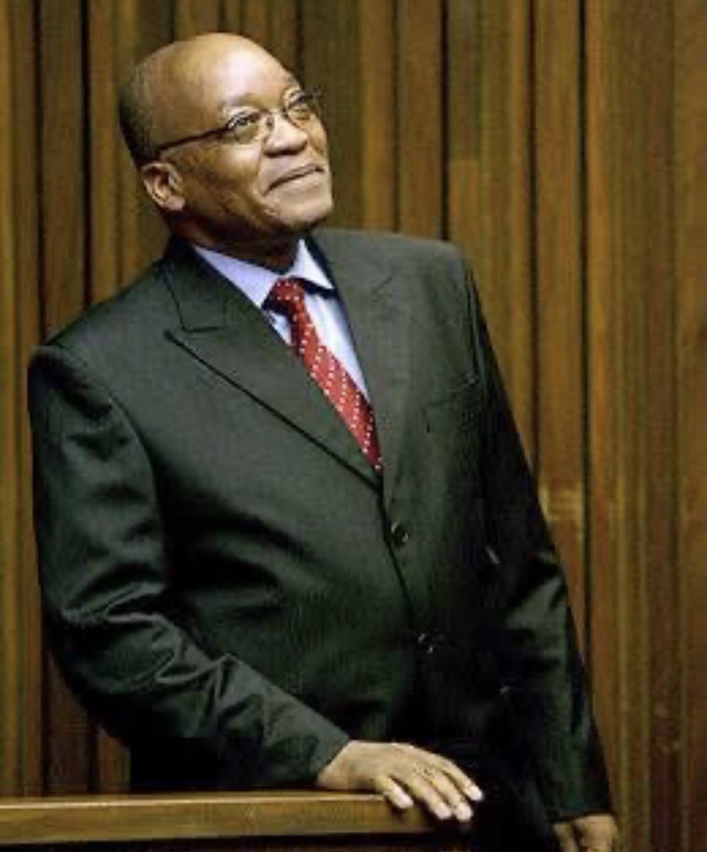 ChrisExcel102's tweet photo. We underestimate life in South Africa under this man… 😭😭😭 https://t.co/UAc6dBhCxm
