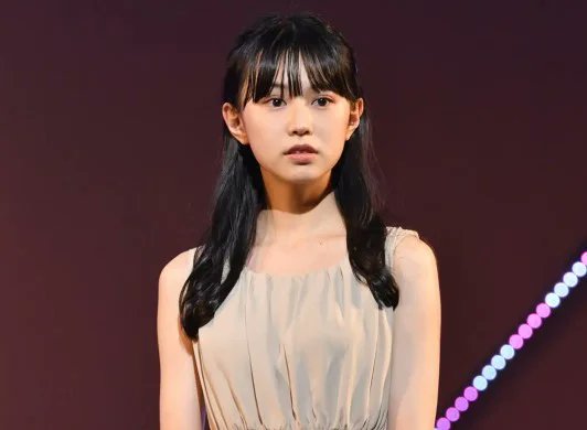 EntameHub_jp's tweet photo. モデルの__森崎美月__（19）が10月4日、自身のInstagramを更新し、芸能活動から引退することを発表した。
森崎は手書きのメッセージを公開し、「突然のご報告になりますが、私、森崎美月は芸能活動を引退することにしました」と報告。
https://t.co/wv5aBRPsEa https://t.co/HU6b7XbFXV