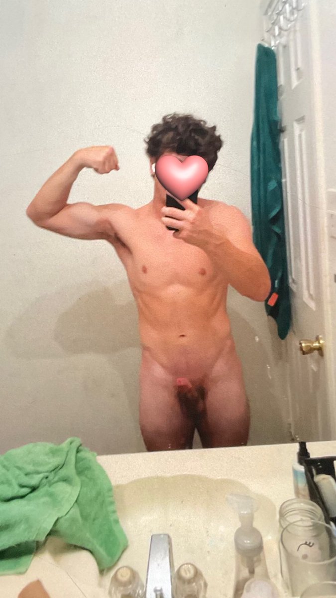 Toptierbussy04's tweet photo. Cute little gymrat str8 white boy fell in love with this tight fem pussy π€. Grip had him moaning and groaning as he was beating it upπ«π«
#bwc #DL #fem #bussy #whitetop #twink #bwctop #whitedaddy #str8 #DLstr8 #str8top #DLbwc #daddy #fatass #femboy #gymrat #tightass https://t.co/dydjbYprlc