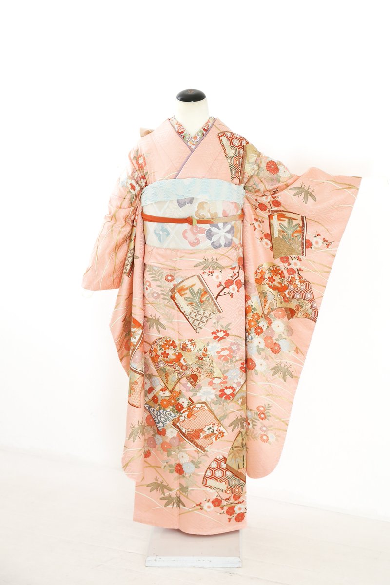 kimono_ricca's tweet photo. 結婚式や両家顔合わせの装いに #振袖レンタル 相談承ります！
上品でおしゃれな大人の振袖コーデをご提案いたします

★ご来店は予約制★

#着付け #ヘアセット などお支度もご予約受付中です

#大阪中崎町 https://t.co/dXhReY3Ybb