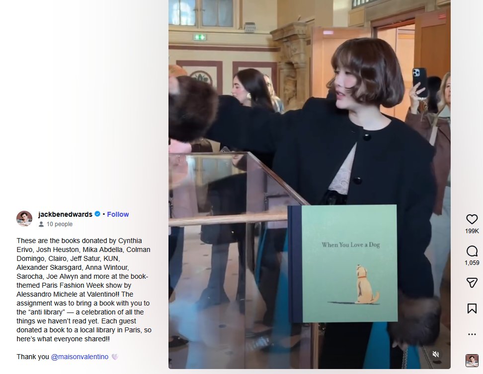 hauntedpapaya's tweet photo. This post has a lot of engagement from the mainstream but not very many from Freen fans. Please drop a thoughtful comment mentioning her name and the book she donated. 

🔗https://t.co/Z1XNWTauye

#ValentinoSS27xFreen
#srchafreen
#PFW https://t.co/cQmCjD0JtE