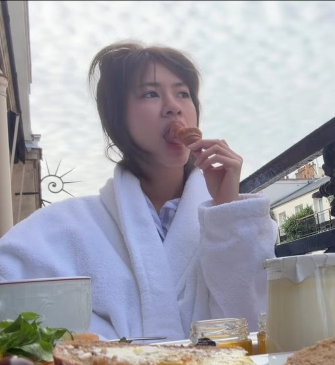 1tamjai's tweet photo. โคดดดน่ารัก เค้าจะจับตุ่น ตุ่นเท่านั้นอ้วม 🥺🥺🥺🥺🥺🥺🥺🥺🥺🥺🥺🥺🥺🥺🥺 https://t.co/0Y7Wk6uFdG