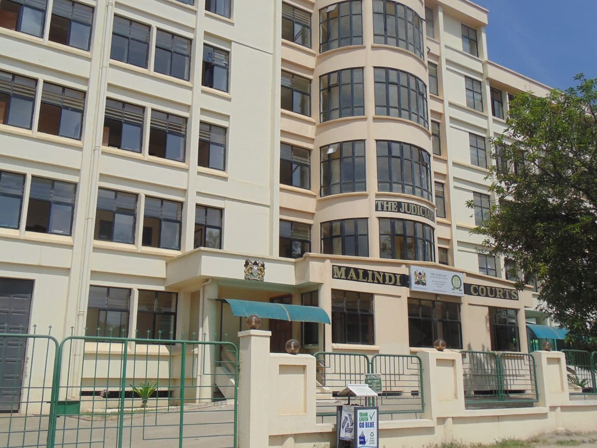 roys9q's tweet photo. The certified Judiciary record concerning the KES 325 payment appears significant to the retainer dispute. Its evidential effect deserves careful consideration. Hon. Susan Ndunge Mutava, Resident Magistrate and Deputy Registrar. https://t.co/y3UafcRH42