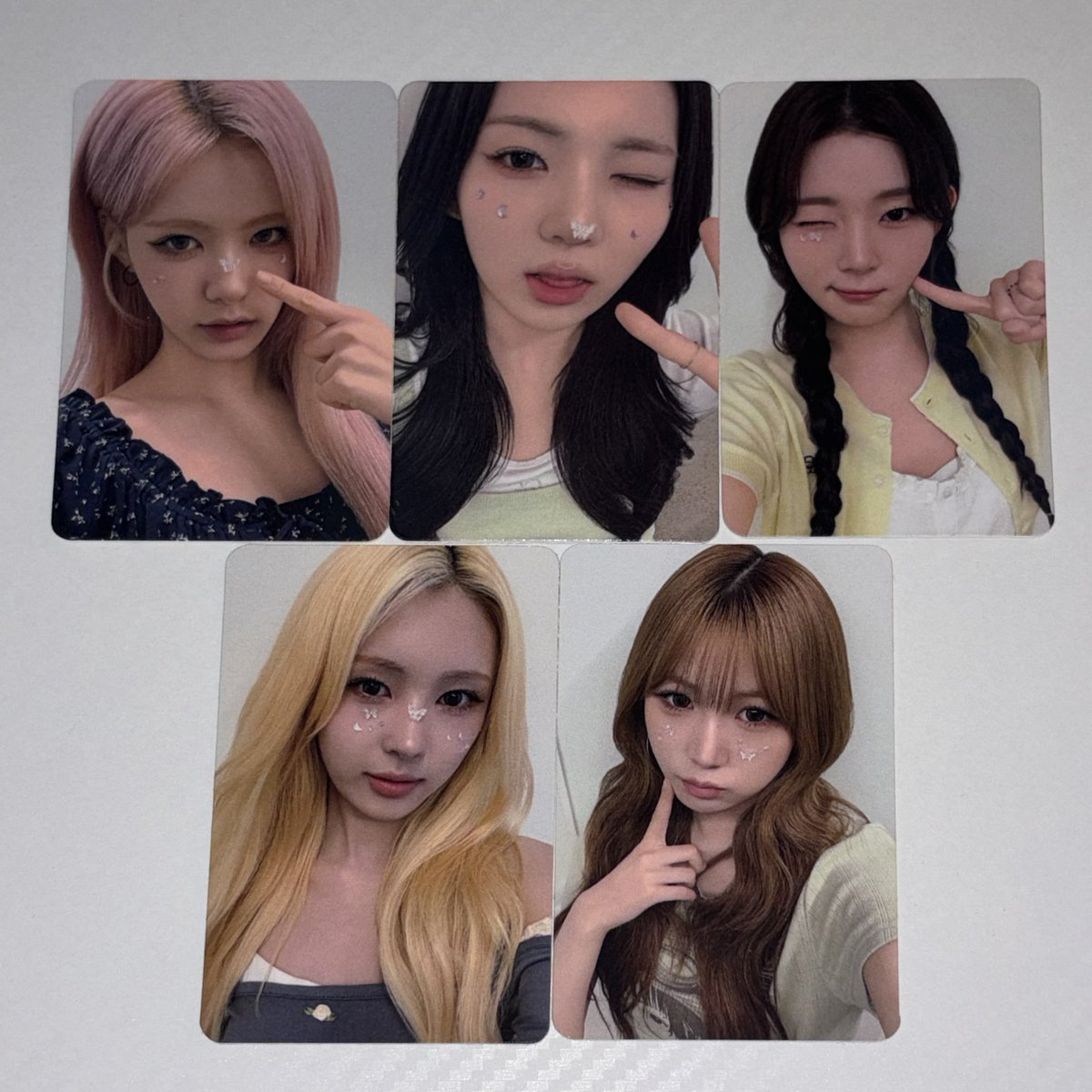goooooul_'s tweet photo. ifeye photocard 이프아이 양도

https://t.co/2yC1rOFO39

each 0.6 / sign 2.0 / set 3.0

Wts ifeye photocard poca pc 포토카드 포카 미공포 특전 팬싸인회 원화연 태린 라희 카시아 미유 사샤 wonhwayeon taerin rahee kasia meu sasha sign 셀레트립 미공포 셀레트립 celetrip https://t.co/i0Srriu5Ts