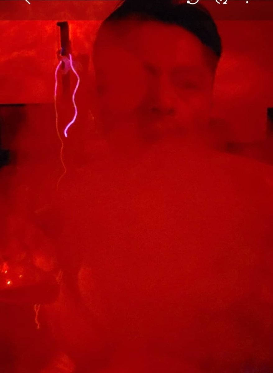 JAHDEZ15038's tweet photo. #zoomgay #gay #fumes #crystal #pnpl #clouds #blowingclouds #cockrings  #nubes #morbo #sex #sexy #methclouds #chemsex #smokemeth #gaypnp #icesmoke  #gayzoom #ice #pnpgay #morbopúblico #crico  me late la nube y mas si es acompañado quien dice yo, activos? ✍️ https://t.co/5cNoaHAskl