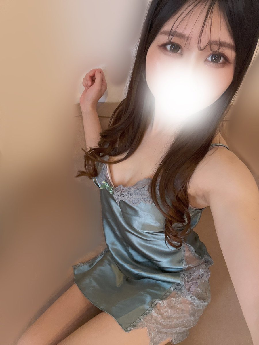 shomthasheist's tweet photo. 𓆩♡𓆪 今夜、逢える天使はあと2人。

👼🏻 白川えれな
👑今すぐラスト1枠👑

👼🏻 ひめのゆら
20:50〜　🈳

👼🏻 紬いと
満枠御礼♡

今夜の天使予報、まだ間に合います🪽
特別な夜を過ごすなら、ぜひお早めに♡ https://t.co/D8zmy38sQ5