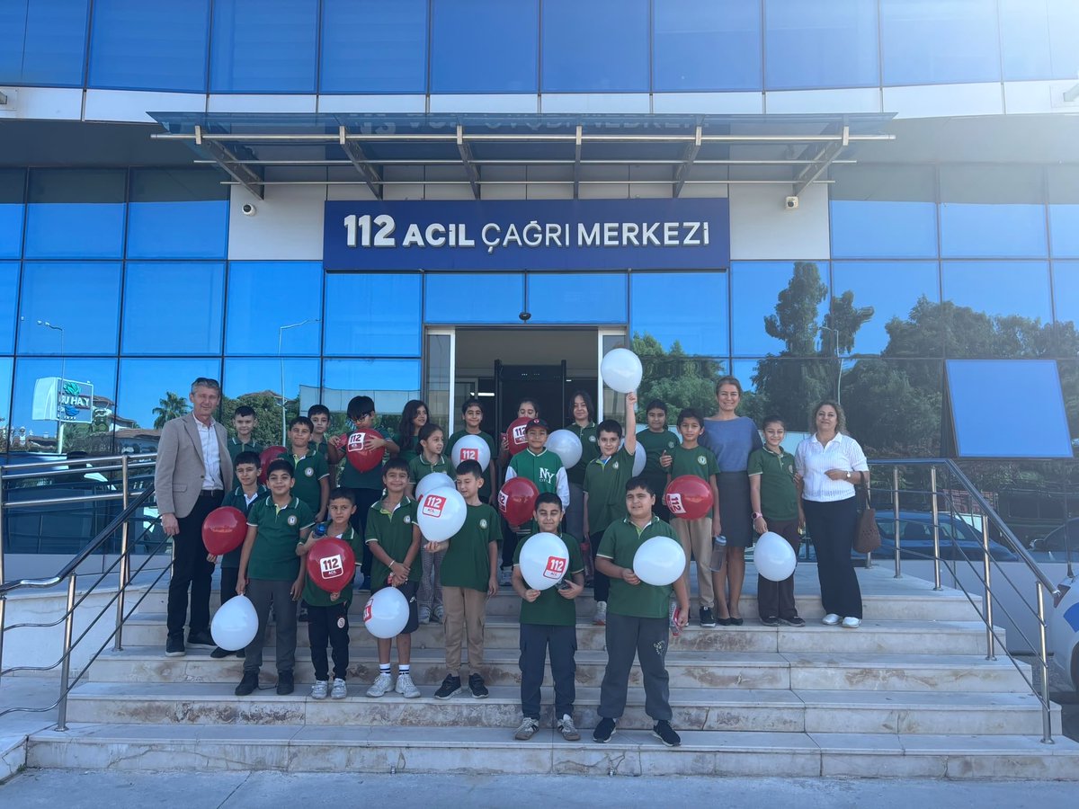aydin112acm's tweet photo. Acil durumda tek numara ➡️📞1️⃣1️⃣2️⃣ bilinirlik ve farkındalık çalışmaları kapsamında Yörük Ali Efe İlkokulu öğrencilerine bilgilendirme yapılarak çocuklar için hazırladığımız Acil Durum Kılavuzu dağıtımı sağlandı.
@112teknumara 
@illeridaresi 
@TC_icisleri https://t.co/GrPvCbg7Xs