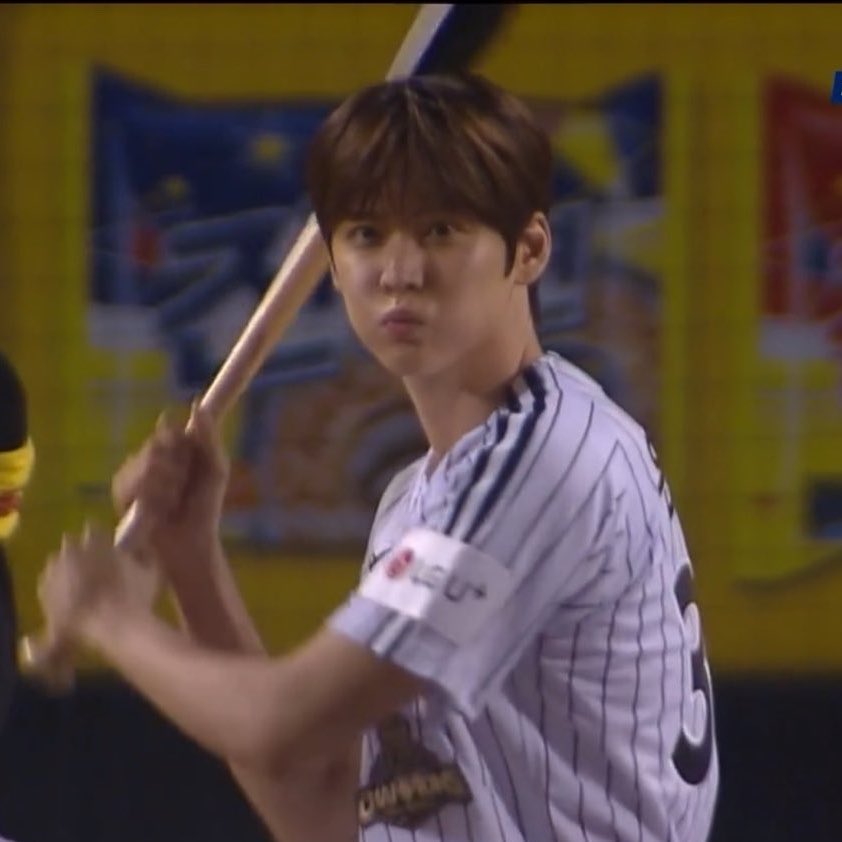 eunseokcloud's tweet photo. SONG EUNSEOK FIRST SWING
#EUNSEOKxLGTWINS
#EUNSEOKxSUNGCHAN_LGTWINS
#EUNSEOK #은석 #엘지트윈스 https://t.co/7Qte0VoxT5