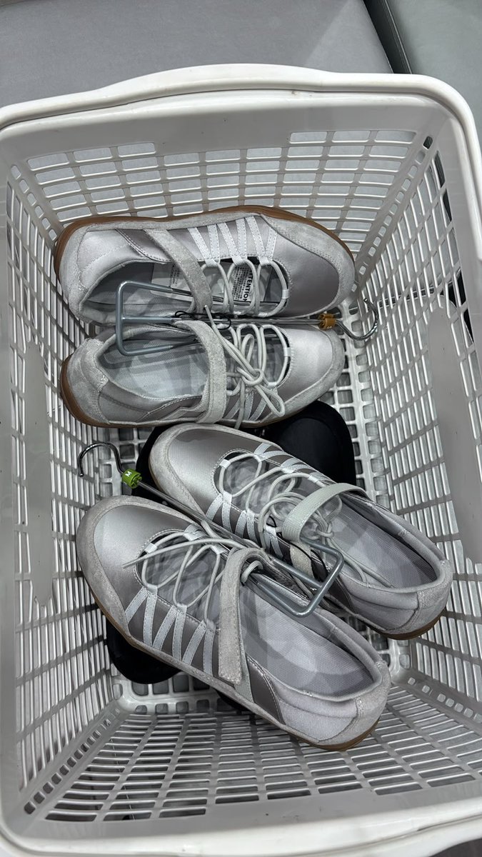 sprkledust's tweet photo. open jastip GU ballet shoes SALE
now only 260k dp 220k🥹
wajib gercep karna pasti cpt soldnyaa😭

eta ina mid oct
handcarry from japan yaa💗 https://t.co/2ZqPw4bQW1