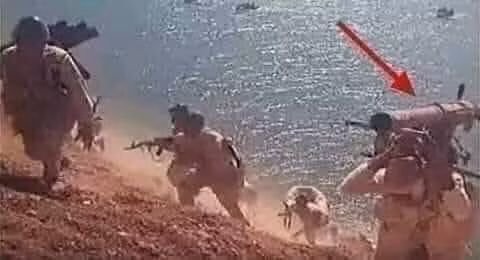 AhmedSalah8154's tweet photo. اصدق مقولة ان الرجالة راحت في الحـرب 

شايل مدفع مضاد للدروع وزنه ١٢٠ كيلو وشدته وسـلاحه وزنها ٢٠ كيلو وطالع ساتر ترابي بزاويه ٤٥ ورجليه عماله تغرز في الرمل في عز الصيام 

نحن حقاً مدينون لهذا الجيل ، جيل أكتوبر .. https://t.co/E22XM90cxf