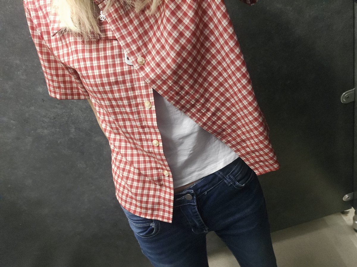 winglesskitty's tweet photo. fit check cs i think it looks cool https://t.co/H1pw1521iv