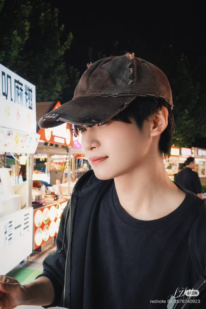 MeenLeon45's tweet photo. ไปตลาดเงินพอไหมลูก ตลาดเขารับไทยพลัสไหมลูกกกกก 

น่ารักวะ https://t.co/3FoEG7E9Z0