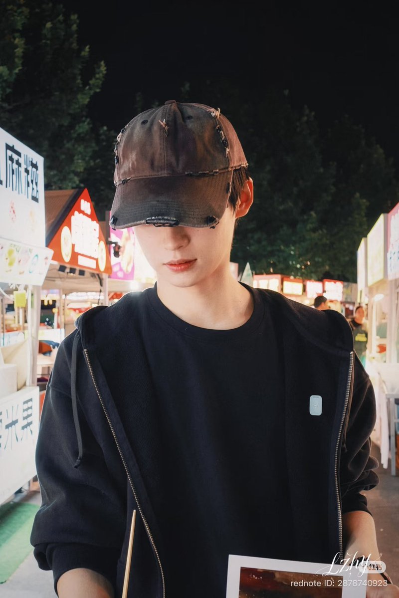 MeenLeon45's tweet photo. ไปตลาดเงินพอไหมลูก ตลาดเขารับไทยพลัสไหมลูกกกกก 

น่ารักวะ https://t.co/3FoEG7E9Z0