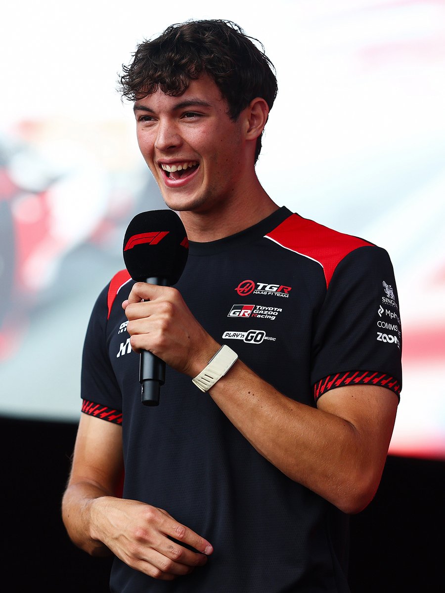 HaasF1Team's tweet photo. We'll never forget this fan forum ❤️🇲🇾

#HaasF1 #F1 #BahrainGP https://t.co/jxzdv5jbj6