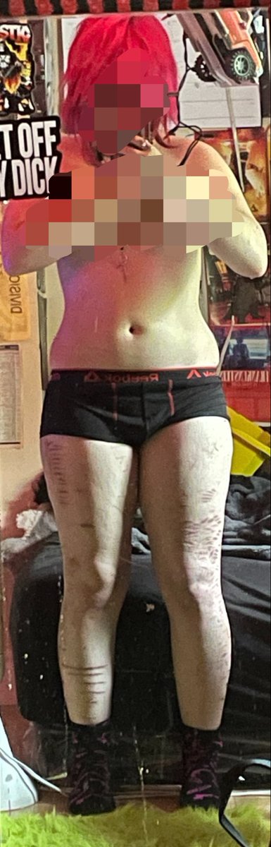 XxAngelchildxX's tweet photo. Body Check, two months, 144lbs vs 134lbs!!! I see differences I feel like my waist isn’t as fat and my thighs have def changed! My belly button also looks less stretched(?) I should prob do this when I’m NOT constipated lol ><
#wl #edrtwt #edtwt https://t.co/8Aj18DXg6q