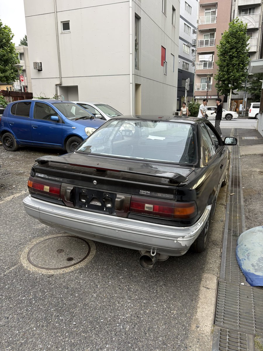 wuac_waseda's tweet photo. 【車売ります】

長年放置してました92レビンを売却します。
価格はエンジンセットで30万円で！
書類はあります。
部品取り程度でお考えください。

現在ナンバー／エンジン乗ってないため積車での引き取りでお願いします

#車売ります #レビン https://t.co/d9awUEQUcj