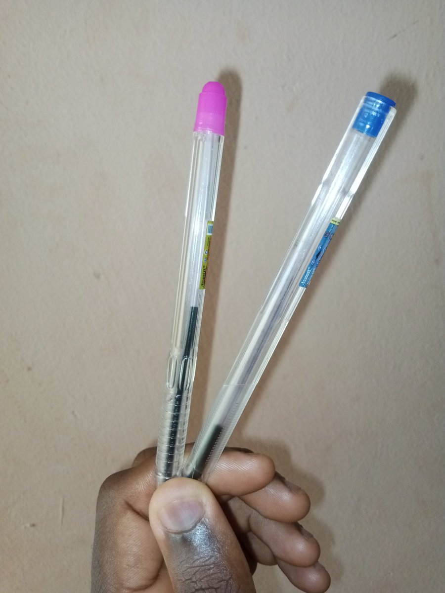 SAMMYBIG_'s tweet photo. We’ve only just begun our exams, and the ink in this pen is already running low, and there’s plenty of writing ahead. Lol 😆😂😂 https://t.co/EQv9t41U8t