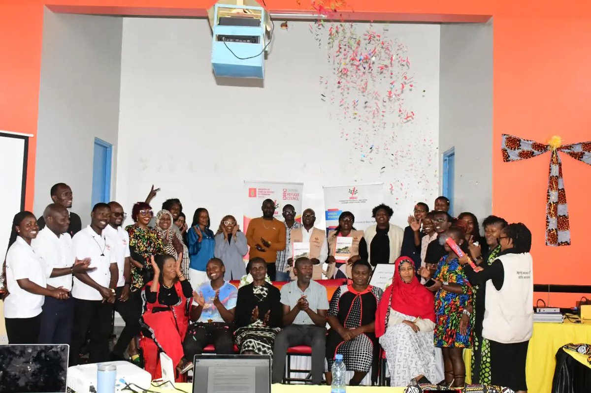 DFHRC's tweet photo. Localization is the future of development. 

Last month, @DFHRC joined the launch of @hesedafrica 's SMP Journey Book on Localization (2022-2026), represented by @sirodhiambo2 .

Communities hold the solutions. Partnerships multiply impact.
#SMPJourney #Localization https://t.co/KXiONVUuEH