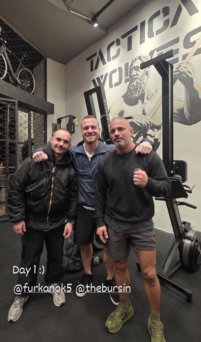 live__for_music's tweet photo. Kerem and Furkan at Burak Bujin fight club 🥊
#KeremBürsin https://t.co/Wnyx7YLmtS