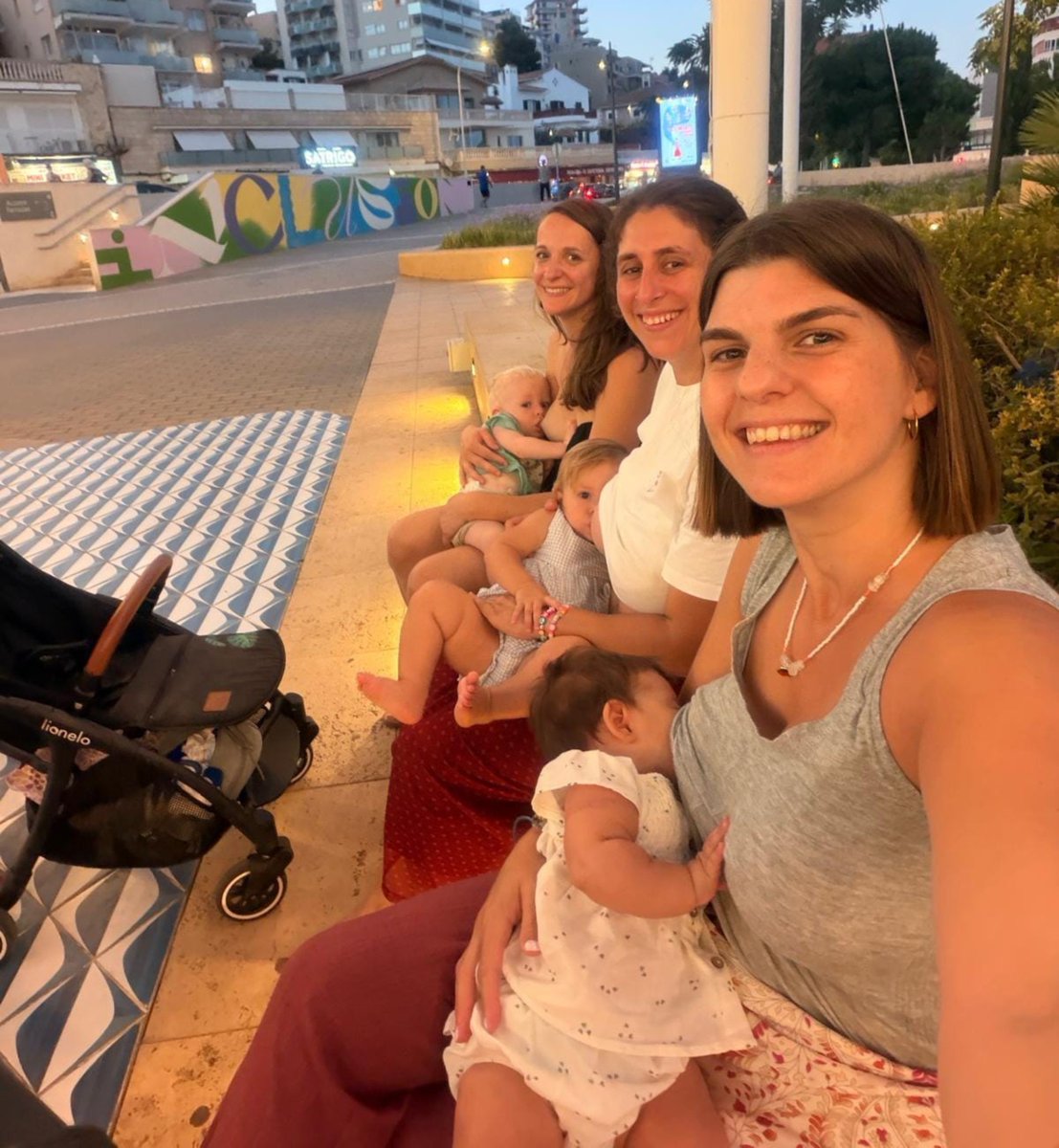 HospitaldeInca's tweet photo. 🤱🏼Setmana Europea Lactància Materna 

👩🏼Cristina, Marina i Aina

"Tots son moments especials quan conectam a traves del pit però el moment en que va néixer el meu fill i es va enganxar va ser un dels més especials"

@SalutGOIB @IBSalut_
@manuelaG_Romero @javiurenam @FerrerXisco https://t.co/iTuT3kJfum
