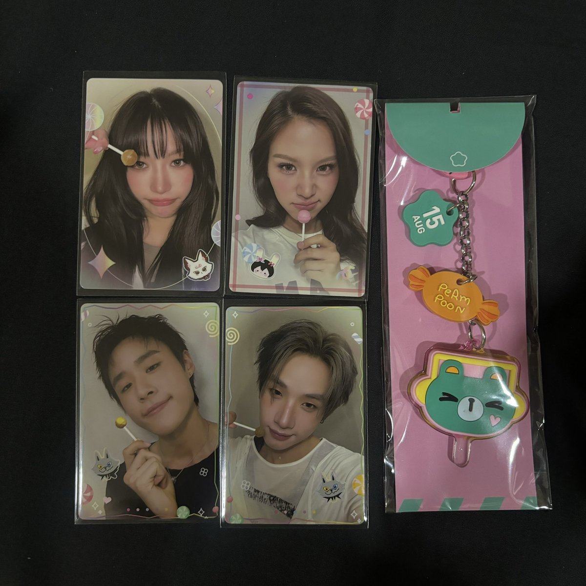 jiwmeow's tweet photo. ปล่อยค้าบบบ 🤍

นัทฮง — คู่ 300
บอนนี่/จิงจิง — ใบละ 150

พวงกุญแจพี่เพิ่ม 340.-

ส่ง 40 ( เหมาก้าด4ใบส่งฟรี )
#GMMTVFANIVAL2026HappyFamily
#ตลาดนัดgmmtv https://t.co/QyHrXEig59