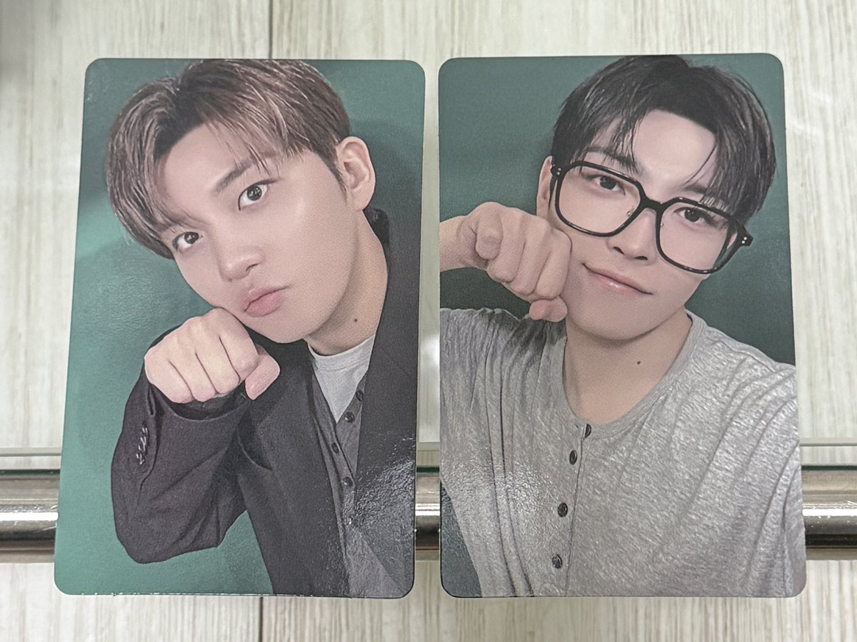 meluvedive's tweet photo. 에이티즈 8주년 전시회 BLUE DRIFT 럭드 랜덤포카 홍중 종호 맏막즈 양도합니다 !

일괄 1.0
각각 0.6 0.6

오늘 바로 배송 가능 ♡
오픈채팅으로 연락주세요
https://t.co/hTRcq8DNKP https://t.co/D11EcEP4Bf