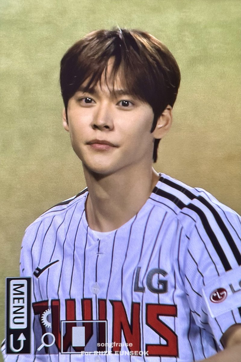 staytunedcms's tweet photo. น้องข้าวลองทำคอนเสปกีฬาไหม แบบ love me right พี่ๆเอ็กโซ น่าจะหล่อมาก

SONG EUNSEOK FIRST SWING
#EUNSEOKxLGTWINS
#EUNSEOKxSUNGCHAN_LGTWINS https://t.co/7qMR2ozvOW