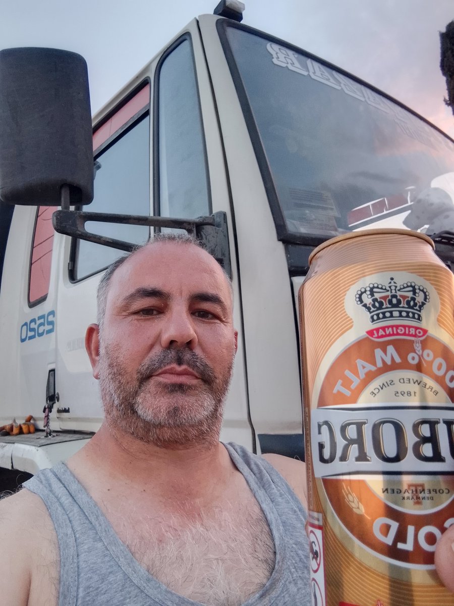 Mbilgetay35's tweet photo. @merveado @TubaMur98946648 Kamyon şoförü işinize yarar mı https://t.co/5u3B0jvUoz