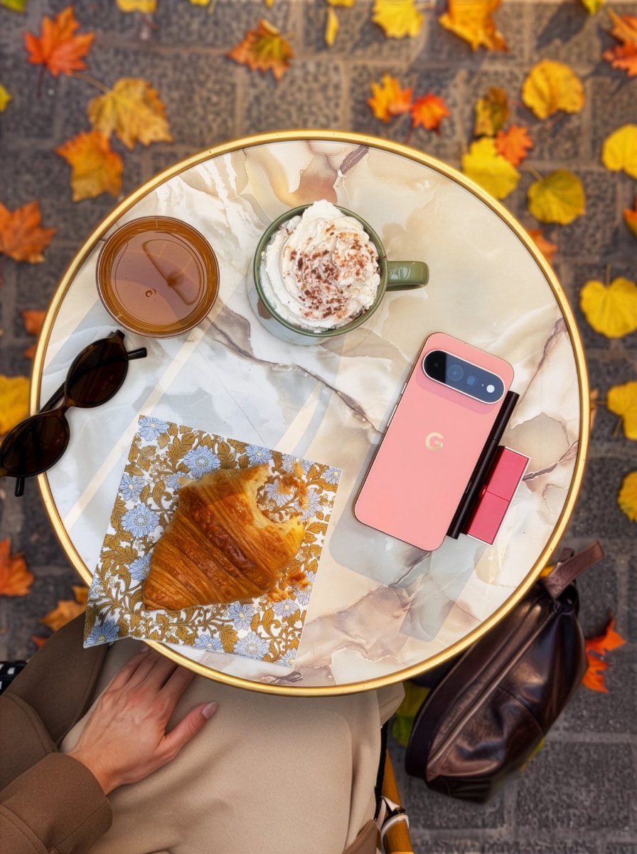 GoogleFR's tweet photo. 1 pixel + 1 croissant + 1 pumpkin spice = 🫶
#TeamPixel #GooglePixel11 #GooglePixel https://t.co/KOG8qmTusm
