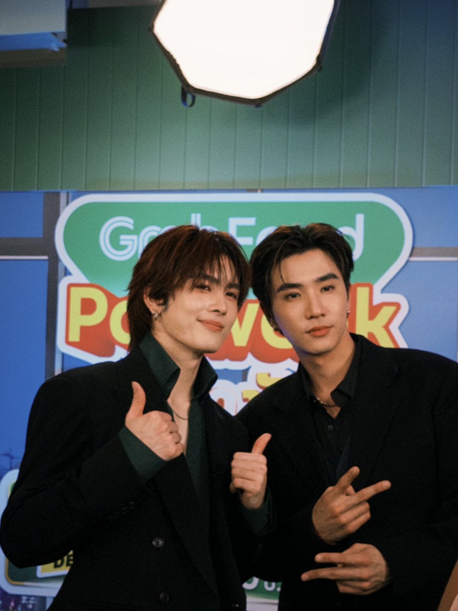 GrabTH's tweet photo. แอบคิดถึงเฮียเพิ้ดน้องต้าเหมือนกัน🖤😎

GRABFOOD WITH PERTHSANTA
#GrabFoodถูกกว่าชัวร์xPERTHSANTA https://t.co/oJGAx4nHxg