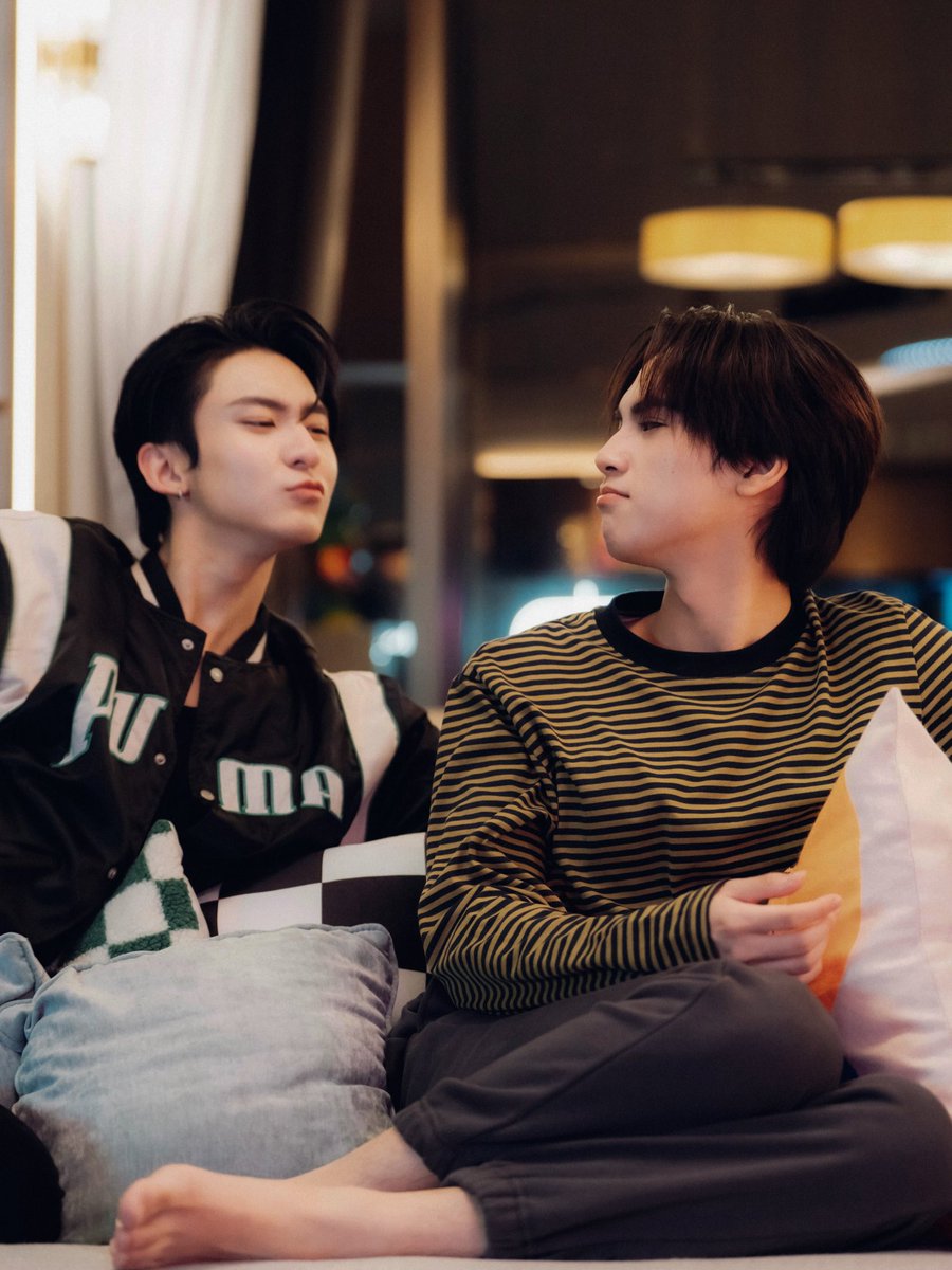 ryunpatji's tweet photo. THE CUTEST RENJITIME PHOTO EVER… https://t.co/98TY3SZdHt