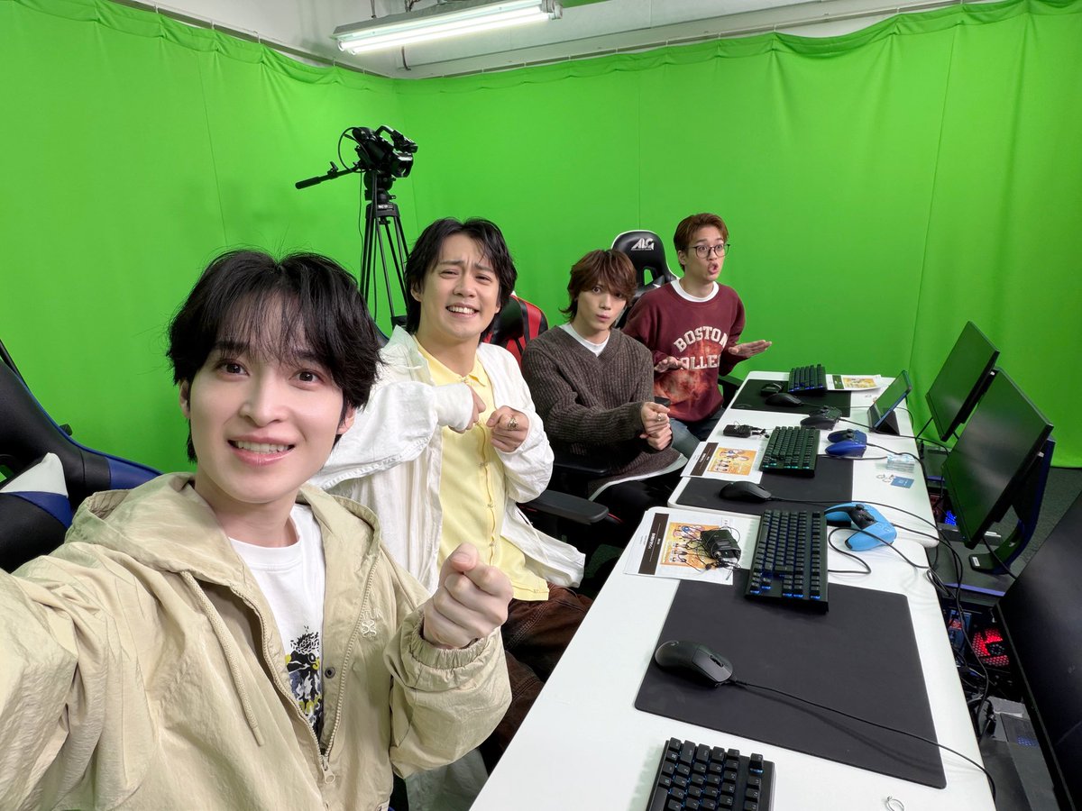 Sakamoto_Shogo's tweet photo. この後19:00から「阪本奨悟-音ライン」
ゲストのみんなと共にゲーム会🎮
お楽しみに♪

#しょごライン

https://t.co/LQ4OCfAeCF https://t.co/JJRDnQpkQa