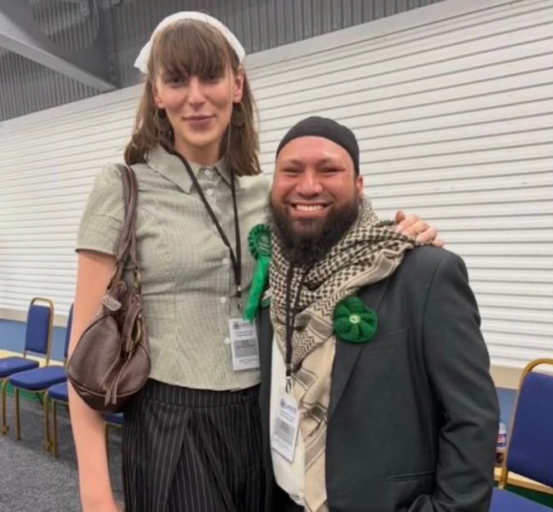 frankinsensible's tweet photo. We know @MothinAli knows this is a man because he's allowed to touch him. https://t.co/fX33Irv41x