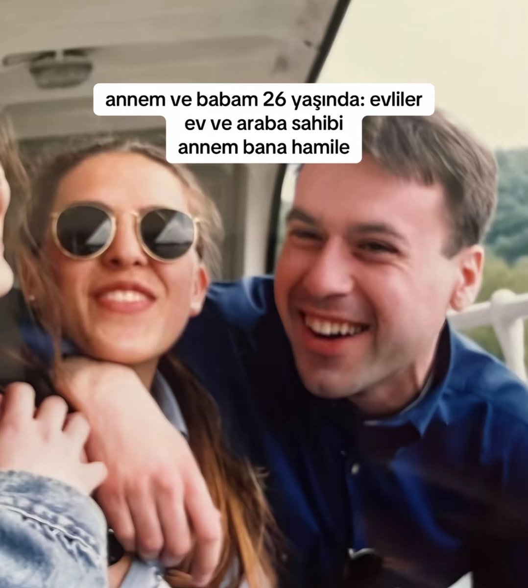ZamHaberAjans's tweet photo. Bir genç 26 yaşında anne ve babasının yaptıklarını ve kendi yaptığını paylaştı https://t.co/VDCcwZ2zMG