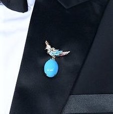 _fairy301_'s tweet photo. Today, Win wears new Tiffany &amp; Co. brooch, wow, so beautiful! 💎🩵

WIN BREWS A MOMENT IN BUSAN

#NespressoBIFFxWin
#NespressoBIFF
#NespressoTH
#winmetawin @winmetawin https://t.co/hGU29vuoSM