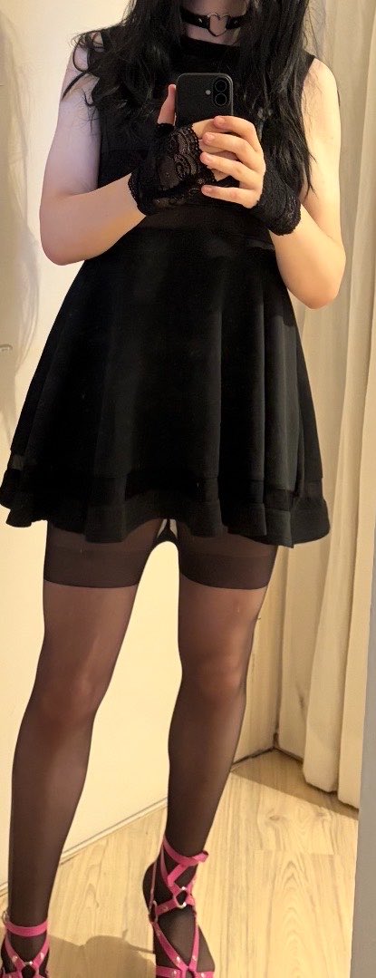 rax_galliu93023's tweet photo. What do you guys think of this outfit?
#femboy #sissy #crossdresser #outfit #gay https://t.co/O5JmbWhOcu
