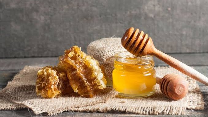 Market_Reports's tweet photo. 🍯The #honey and #BeeProducts market is evolving from a traditional #sweetener category into a diversified health, wellness, personal care, and #FunctionalFood sector: https://t.co/07k1E2ZvR2
#HoneyMarket #BeeProducts #Propolis #NaturalIngredients #FunctionalFoods https://t.co/SlAibuku8W
