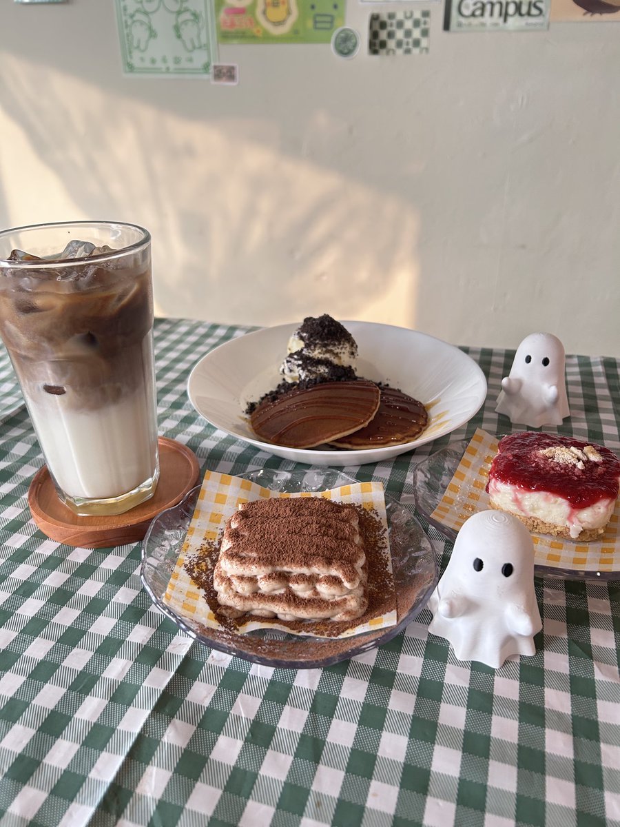 ChogoPoint_Bgr's tweet photo. Halo semuaa! 

Salam kenal ya, kami Chogo Point! Mini cafe yang ada di daerah Bogor, tepatnya di dalam Perumahan Budi Agung, Gang Sengon. 

Buat yang tertarik ngadain event fancafe atau event intimate kayak bridal shower dan birthday party boleh banget DM ya. https://t.co/9Eafzhp6tJ