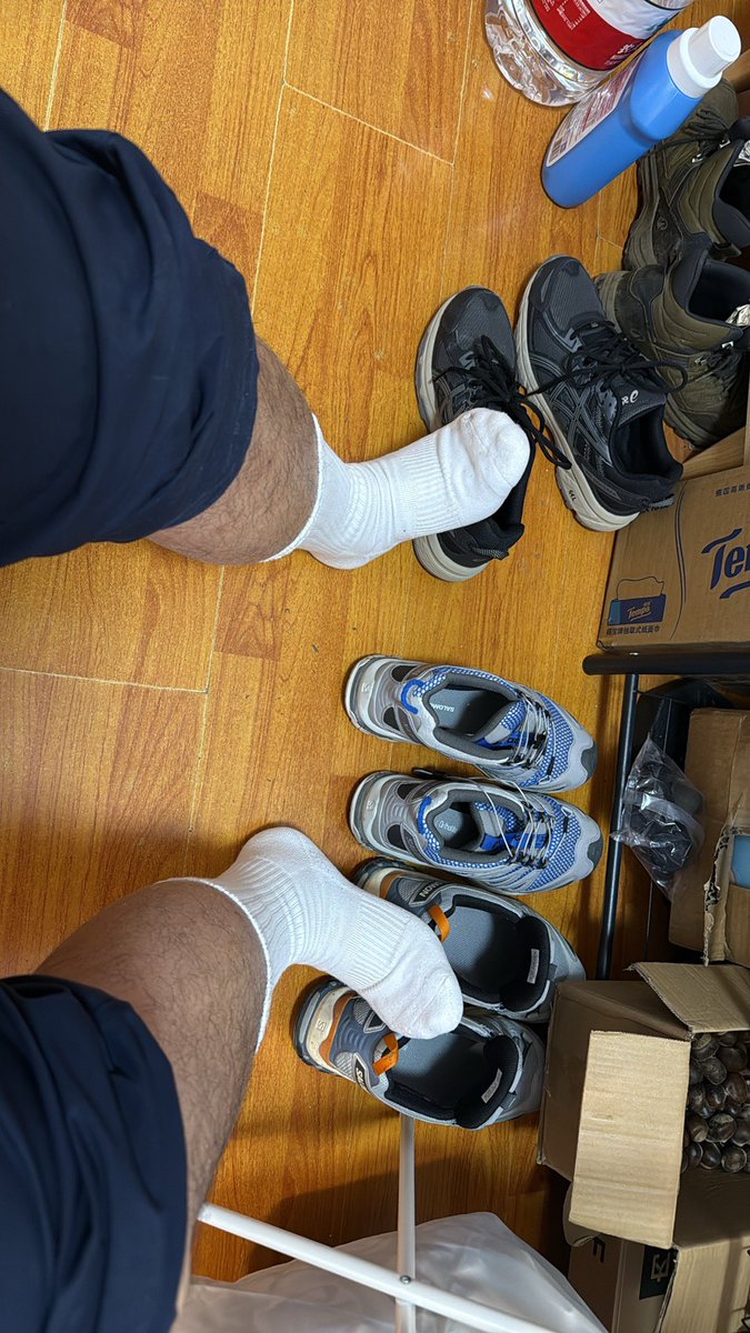 Masterachang's tweet photo. #白袜 #白袜控 #足控 #脚控 #熊 #熊1 #1s #sm #gay #熊猴 #互fo #互推 https://t.co/6KPqLZxTPL