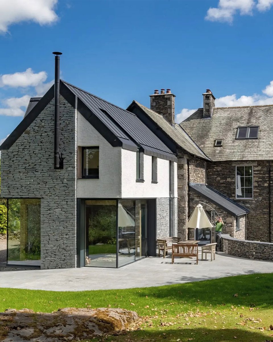 BuildItMagazine's tweet photo. Stuck for ideas on how to add space to your home? Take a look at this impressive line-up of light-filled oak frame extensions, packed with eye-catching design details and plenty of character: https://t.co/wRN3ZEfbWU https://t.co/VCdOnr7DGo
