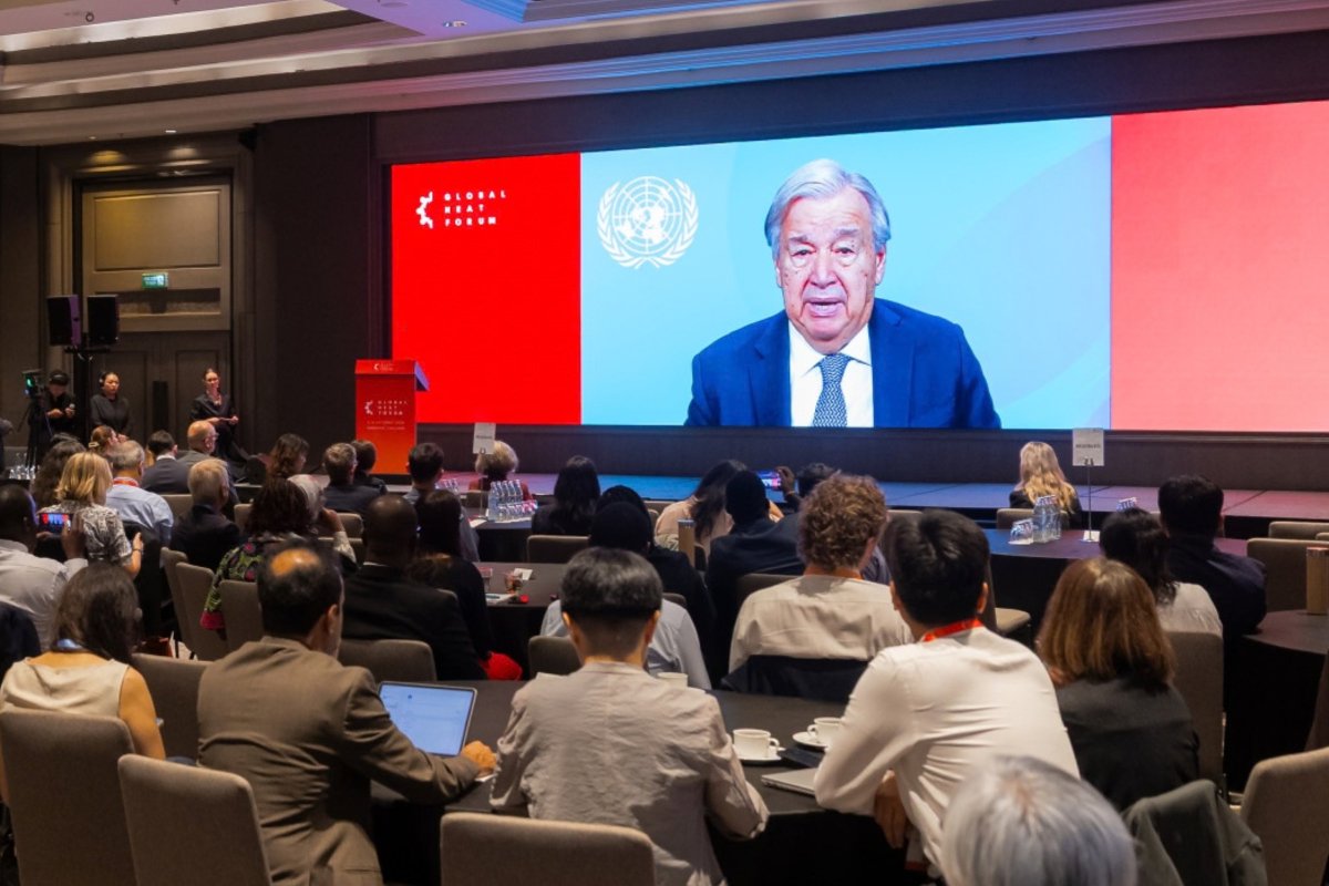 WMO's tweet photo. The first #GlobalHeatForum kicks off in Bangkok, Thailand, to unlock finance and accelerate solutions to extreme heat, amid record-breaking temperatures and an intensifying El Niño.

Learn more: https://t.co/fwxaGbWBZ8
📹 Follow the discussions https://t.co/cbNF0JAaPc https://t.co/i3g9wtF3v9