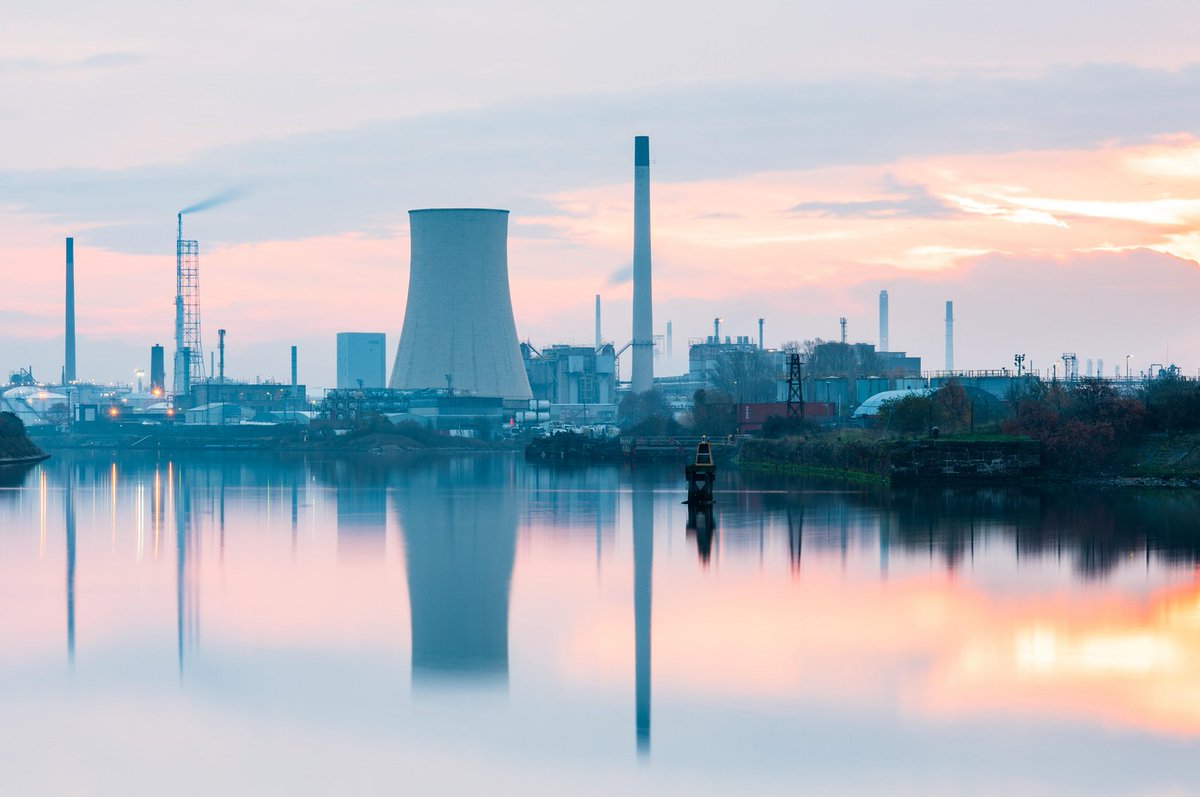 Source_Mat's tweet photo. NEW: Licence to spill: How the UK’s dirtiest oil refinery dodged a government investigation into pollution. https://t.co/iiSbWWFJ11
