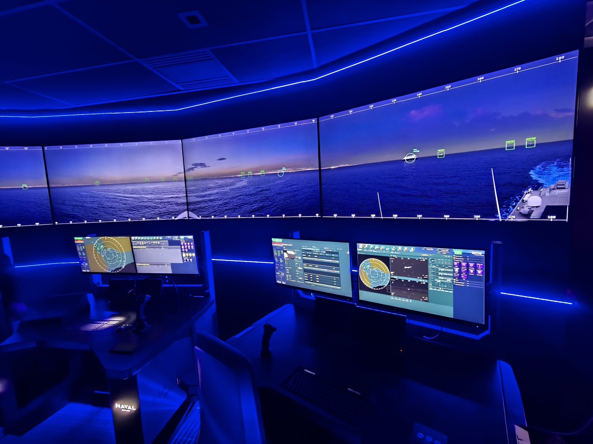 D__Mitch's tweet photo. FDI according to the @MarineNationale: the best of FREMM, plus even more capabilities!

- The same low-observable design principles, but in a smaller hull.
- Innovative design, innovative features throughout (two data centers, inverted bow, assymetrical warfare center, etc.), improvements in every area.
- Even quieter than FREMM!
- Designed to excel in ASW, operate - alongside aircraft carriers, maximise efficiency, and provide true multi-mission capabilities.
- The performance of SEAFIRE radar is impressive: it can reportedly detect objects as small as 20mm cartridges from several kilometres away!
- More weapons, a smaller crew, unmanned systems integration, and excellent seakeeping.
- A wonderful ship! 😎