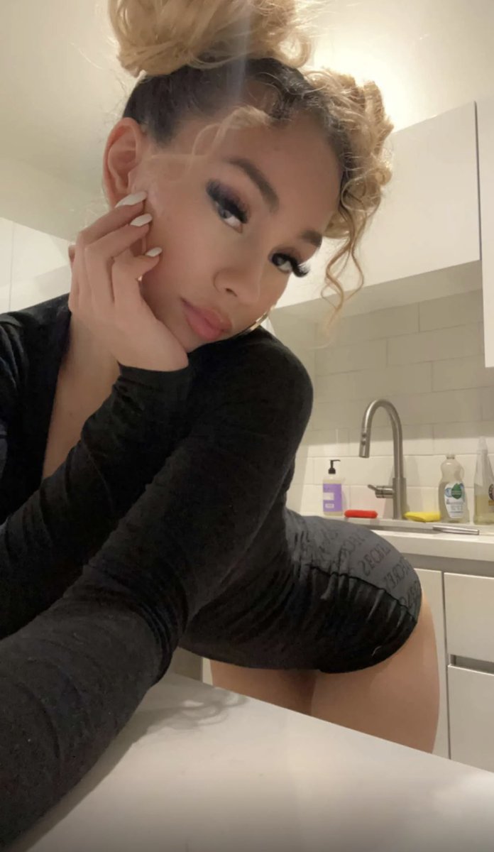 HaileyxsXoxo's tweet photo. 🔥🥰💕 https://t.co/YDzS7ecoG8