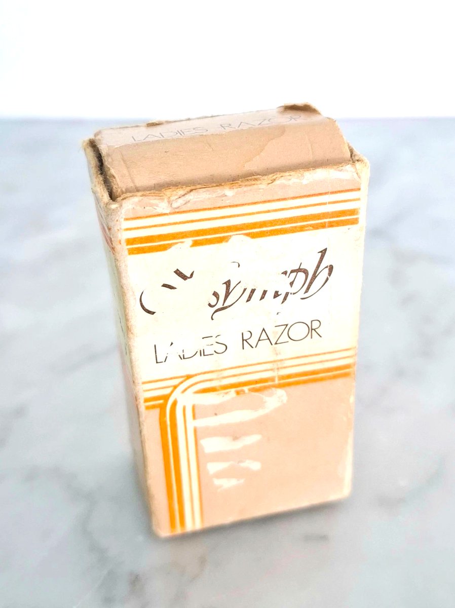 ValRubylane's tweet photo. NYMPH LADY SHAVING RAZOR white SET in Travel box with new blade Original England 1950s
https://t.co/rSR9mLbeTD
FREE SHIPPING with tracking number! ON SALE Now!
Come visit us: VALANDIASHOP @RubyLane Or click on the link above
#razor #nymph #shaving #nymphrazor #travelrazor https://t.co/GMgqO7Oy1T