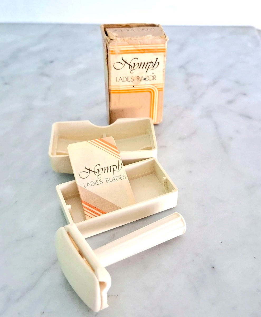ValRubylane's tweet photo. NYMPH LADY SHAVING RAZOR white SET in Travel box with new blade Original England 1950s
https://t.co/rSR9mLbeTD
FREE SHIPPING with tracking number! ON SALE Now!
Come visit us: VALANDIASHOP @RubyLane Or click on the link above
#razor #nymph #shaving #nymphrazor #travelrazor https://t.co/GMgqO7Oy1T